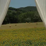 Tara Farmház *