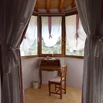 Tara Amelia